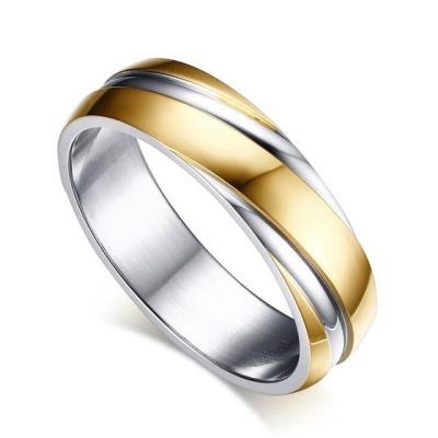 Goldfarbener Edelstahlring