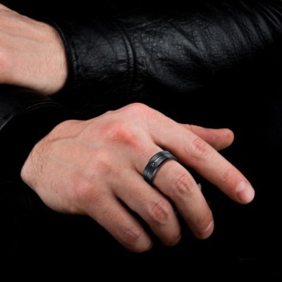 Schwarzer CZ-Titanring