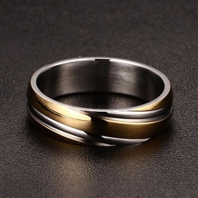 Goldfarbener Edelstahlring