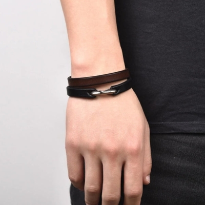 Schwarzes Vintage-Lederarmband