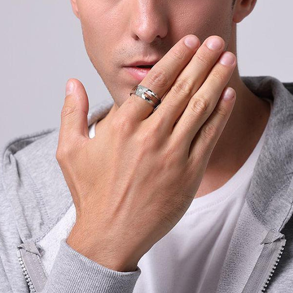 Ring mit CZ-Holzeinlage