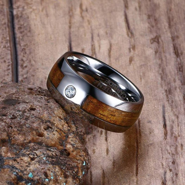Ring mit CZ-Holzeinlage