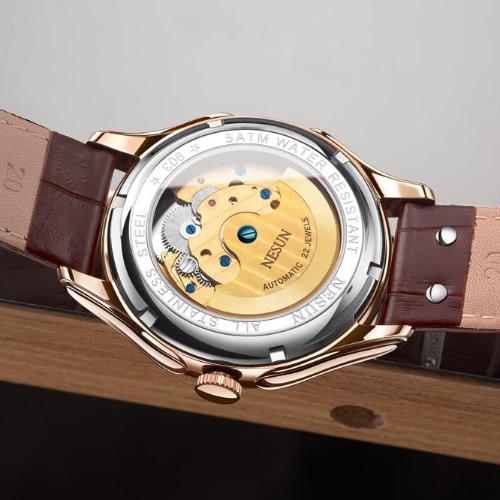 Automatisches Tourbillon N900 | 4 Stile