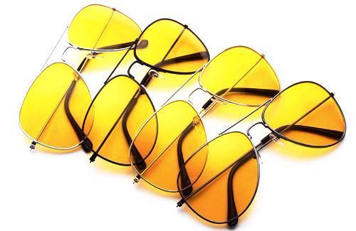 Gelbe Sonnenbrille