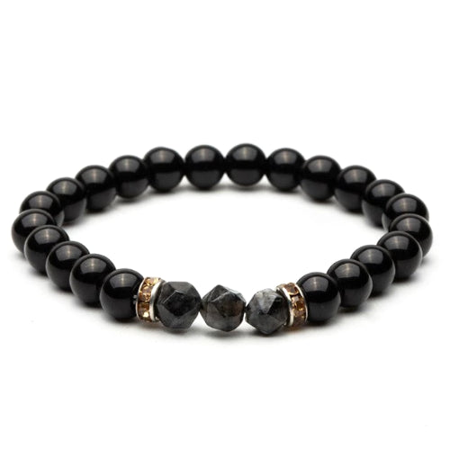 Elegantes Armband mit grauem Stein