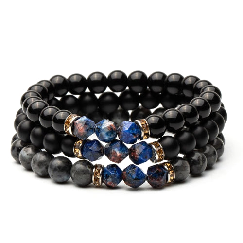 Elegantes Armband mit blauem Stein
