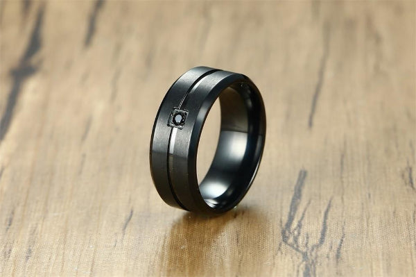 Schwarzer CZ-Titanring